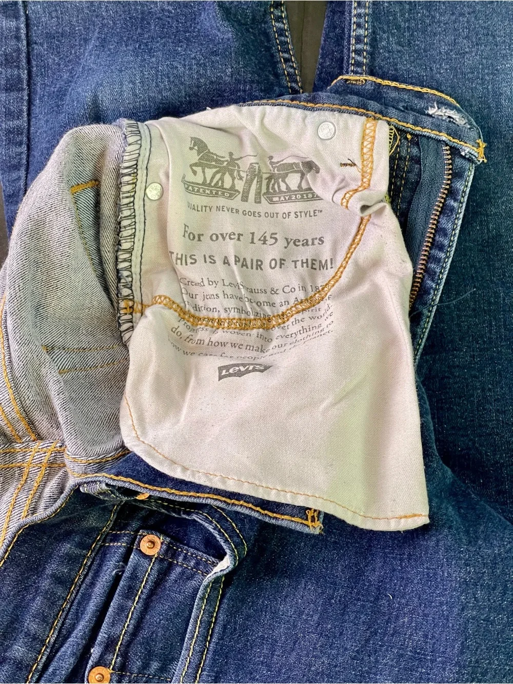 Levis classic straight
